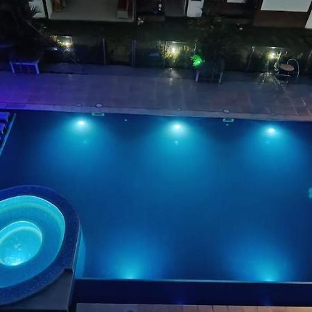 Hotel La Quinta Βιλιαβισένσιο Εξωτερικό φωτογραφία