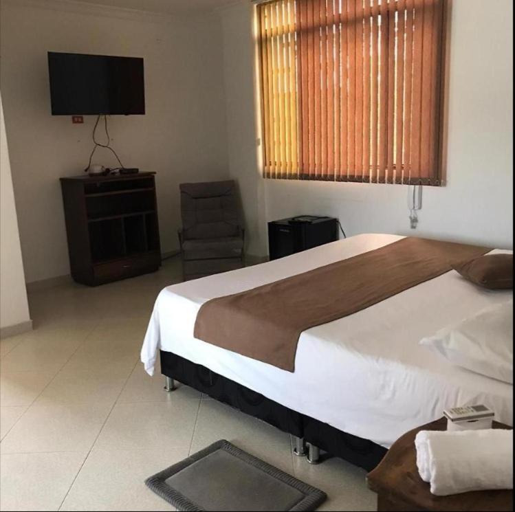 Hotel La Quinta Βιλιαβισένσιο Εξωτερικό φωτογραφία